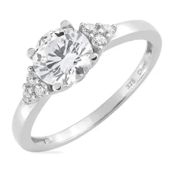 Ring i 9 karat hvidguld