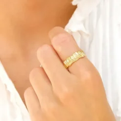 Ring i forgyldt messing