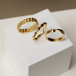 Ring i forgyldt sølv