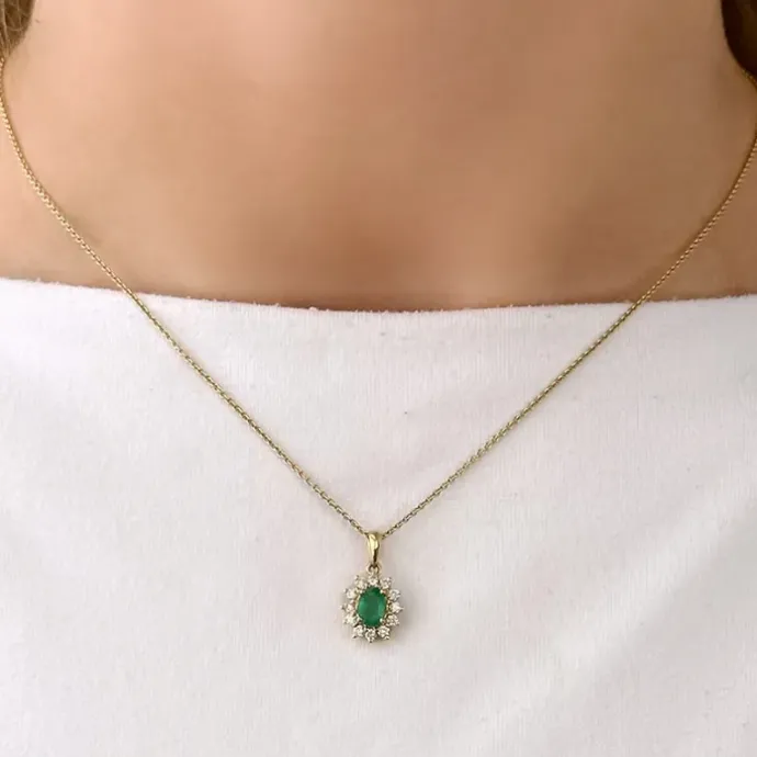 Rosetvedhæng i 14 karat guld 0,26 ct 0,47 ct
