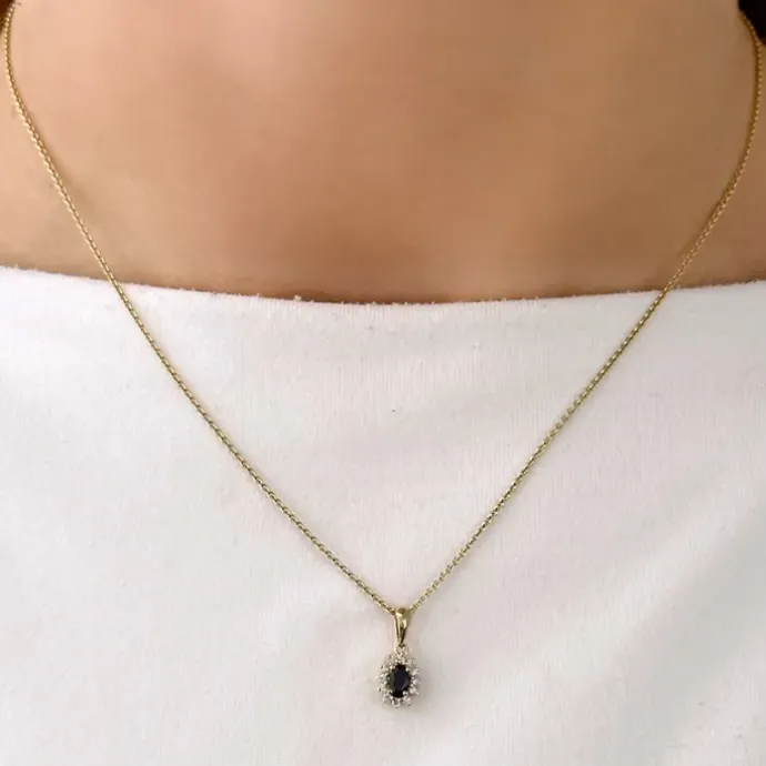 Rosetvedhæng i 14 karat guld 0,10 ct 0,35 ct