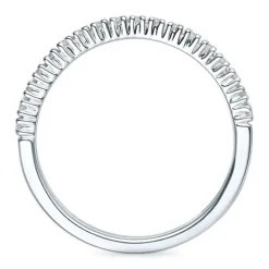 Smal diamantring i 14 karat hvidguld 0,27 ct