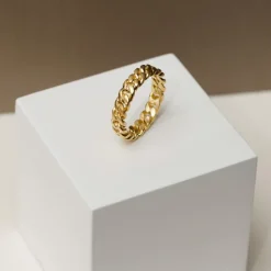 Smal panzer ring i forgyldt sølv
