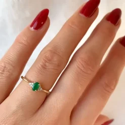Smaragd diamantring i 14 karat guld 0,25 ct 0,03 ct