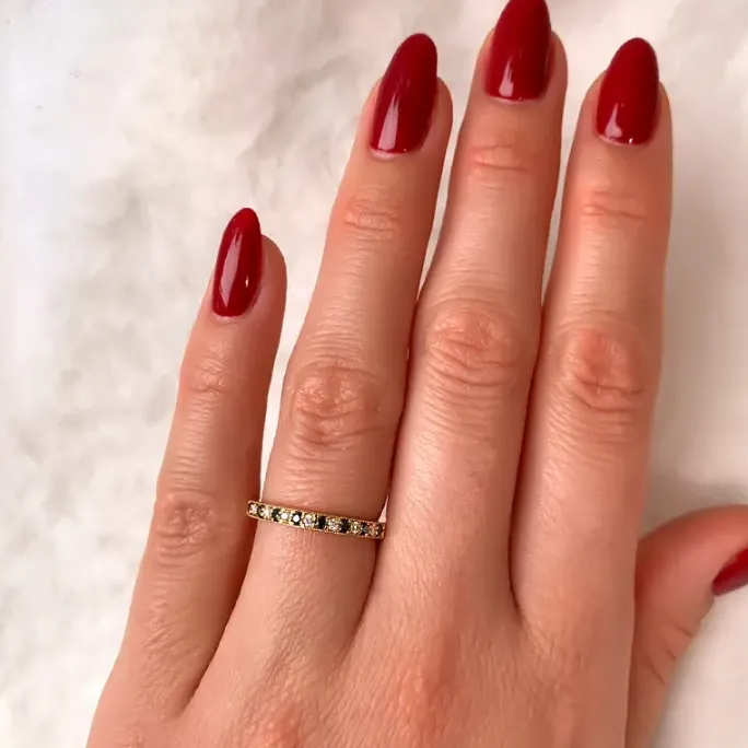 Sort alliancering i 14 karat guld 0,09 ct 0,10 ct
