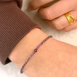 Sten armbånd med ametyst og hematite.