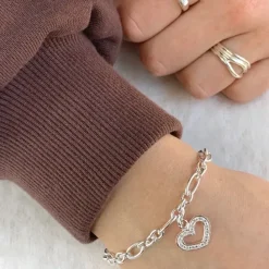 Zirkon armbånd i sølv med hjertevedhæng i sølv