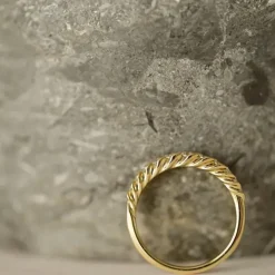 Zirkon guldring i 9 karat guld