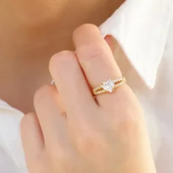 Zirkon ring i forgyldt sølv
