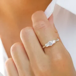 Zirkon ring i sølv